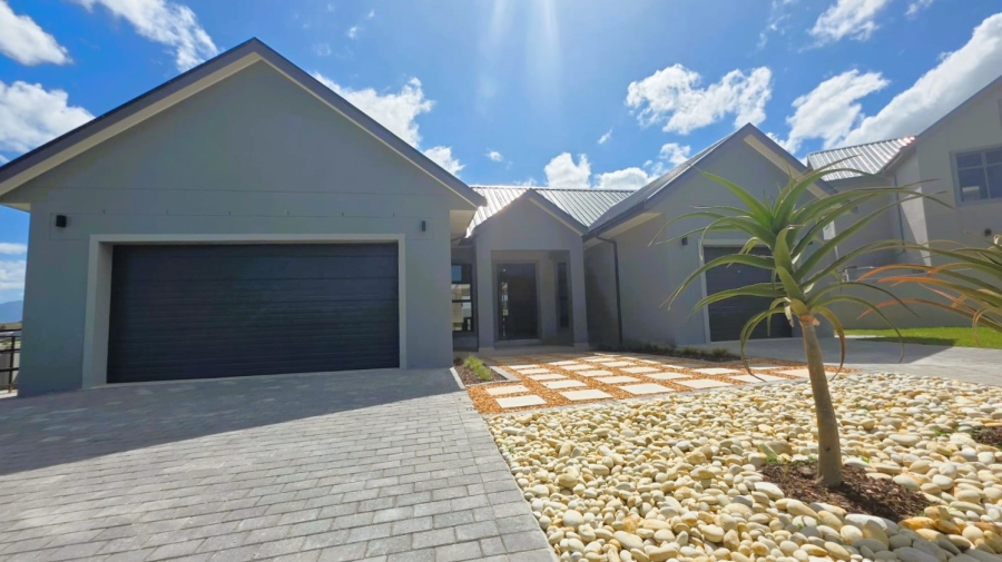 3 Bedroom Property for Sale in Kingswood Golf Estate Western Cape